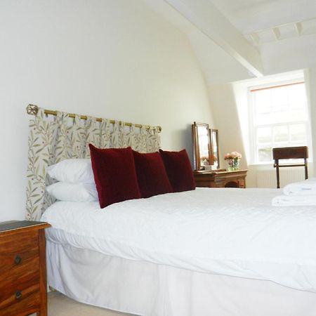 18 The Circus Apartment Бат Экстерьер фото
